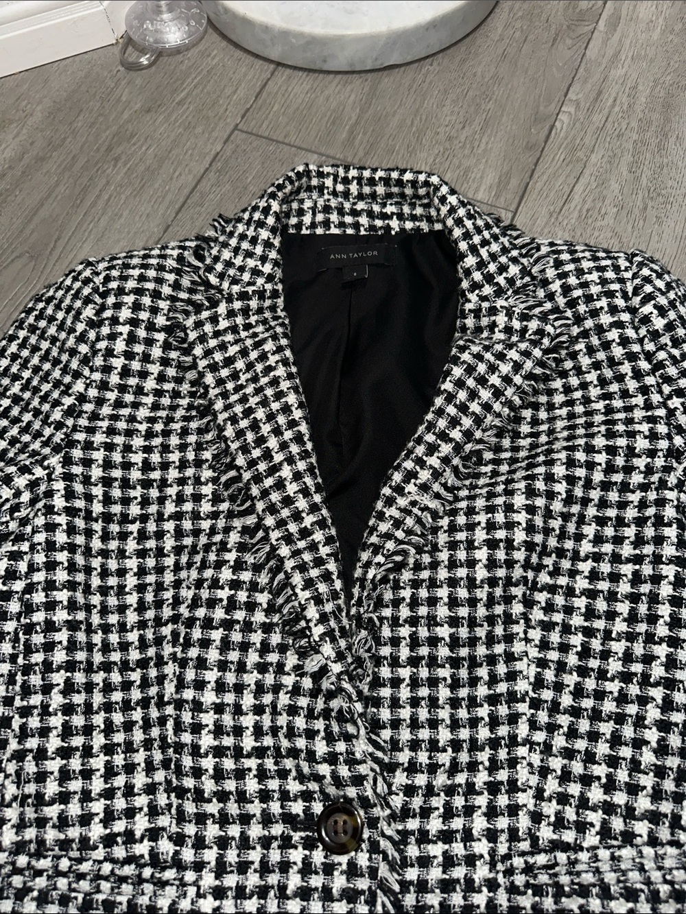 Ann Taylor Black and White Houndstooth Blazer size 0 - Picture 3 of 10